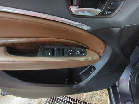 Used 2019 Acura MDX SH-AWD w/ Advance Package image 3