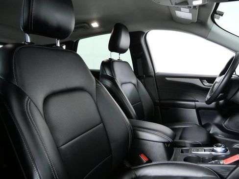Certified 2025 Ford Escape Platinum AWD/4WD image 12