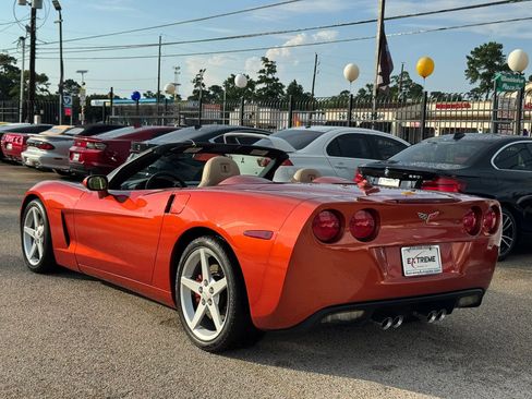 Used 2005 Chevrolet Corvette Coupe w/ Preferred Equipment Group RWD image 8