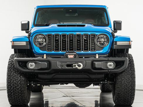 Used 2024 Jeep Wrangler Unlimited Rubicon 392 image 4