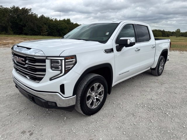 Used 2025 GMC Sierra 1500 SLT AWD/4WD image 1