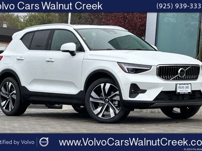 Certified 2025 Volvo XC40 B5 Ultra w/ Protection Package Premier
