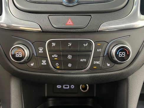 Certified 2020 Chevrolet Equinox LT FWD image 25