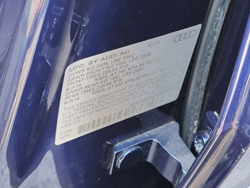 Certified 2025 Audi Q5 Premium w/ Convenience Package AWD/4WD image 27