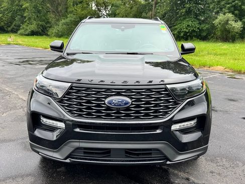 Used 2023 Ford Explorer ST-Line w/ Class IV Trailer Tow Package AWD/4WD image 2