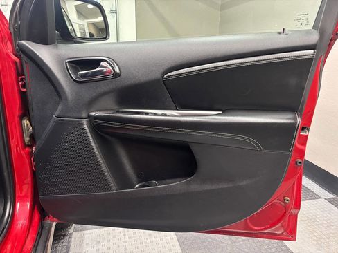 Used 2016 Dodge Journey Crossroad w/ Popular Equipment Group AWD/4WD image 26
