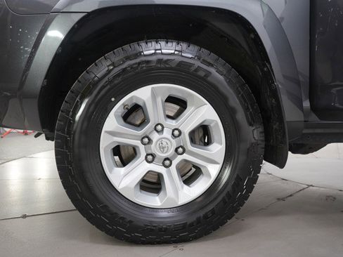 Used 2019 Toyota 4Runner SR5 Premium image 31