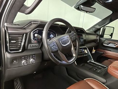 Used 2024 GMC Sierra 2500 Denali Ultimate w/ LPO, GMC Protection Package AWD/4WD image 14