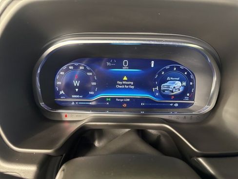 Certified 2024 Chevrolet Tahoe Z71 w/ Luxury Package image 27