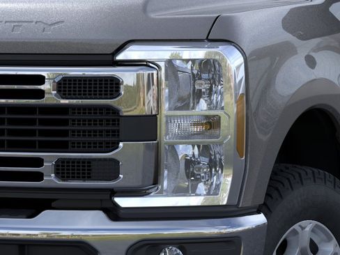 New 2026 Ford F250 XLT w/ FX4 Off-Road Package AWD/4WD image 45