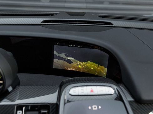 Used 2015 Porsche 918 Spyder image 28