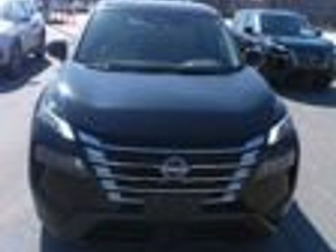 Used 2025 Nissan Rogue SV image 10