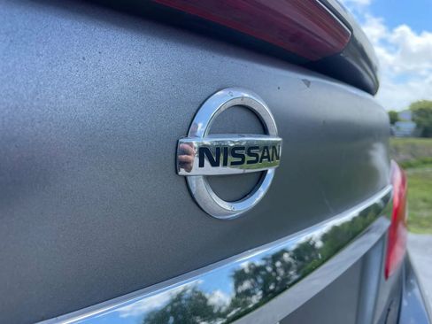 Used 2019 Nissan Sentra SR FWD image 8