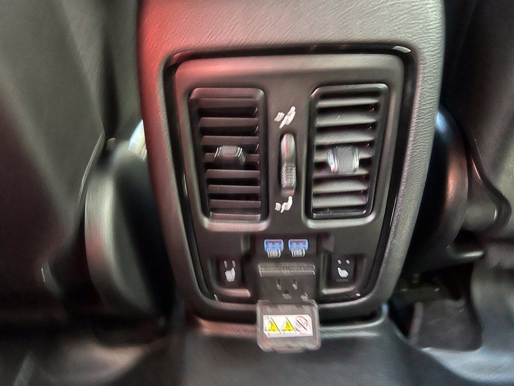 Used 2023 Dodge Durango R/T AWD/4WD image 17