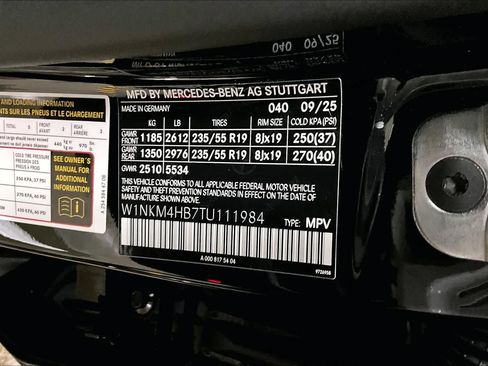 Used 2026 Mercedes-Benz GLC 300 4MATIC image 34