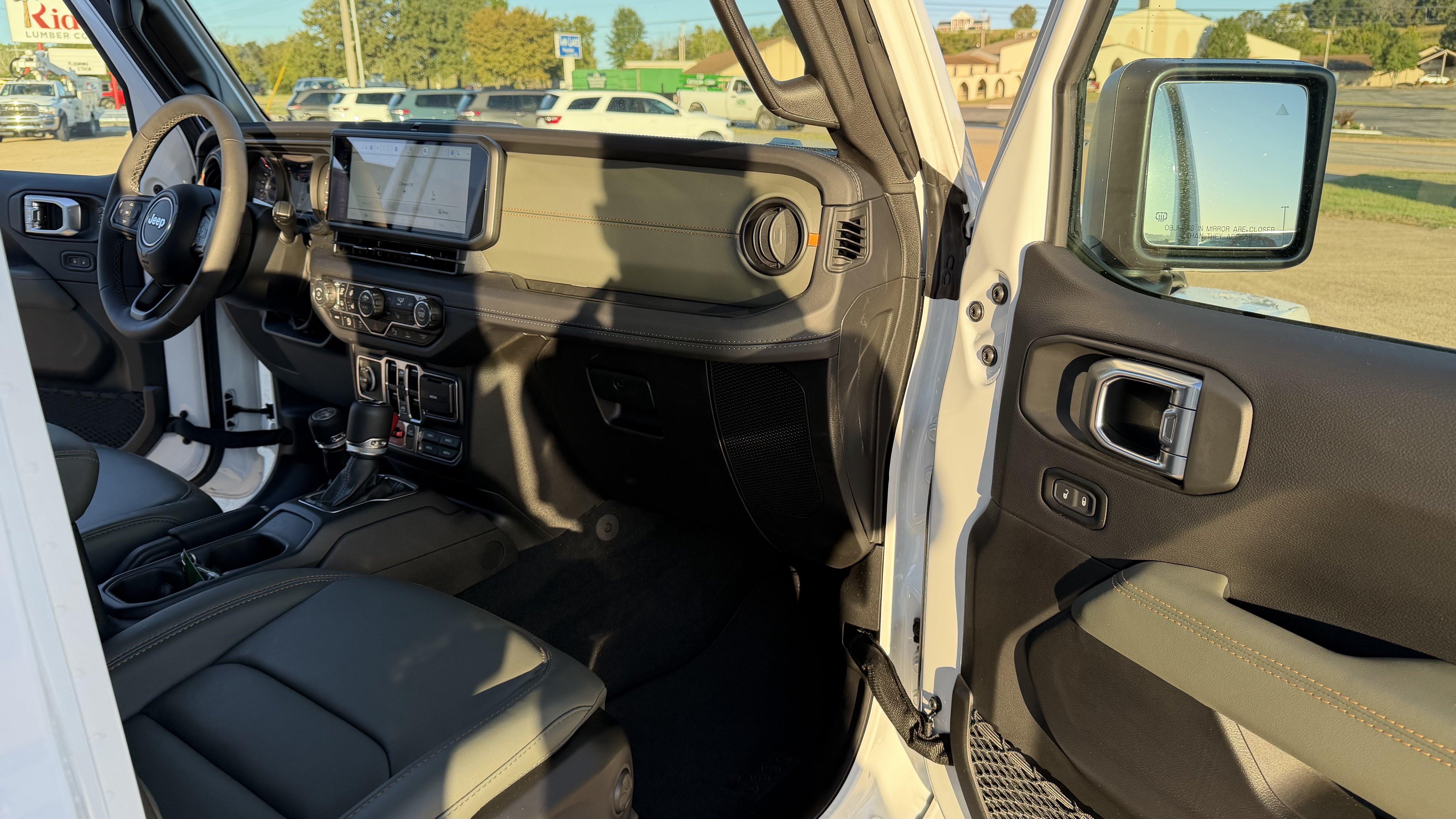 Used 2026 Jeep Gladiator Mojave AWD/4WD image 30