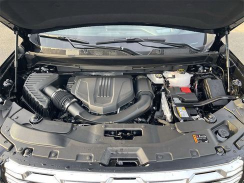 New 2026 GMC Acadia Denali w/ Super Cruise Package image 31