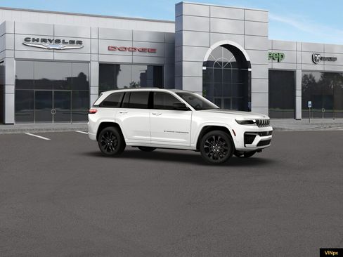 New 2026 Jeep Grand Cherokee Limited AWD/4WD image 10