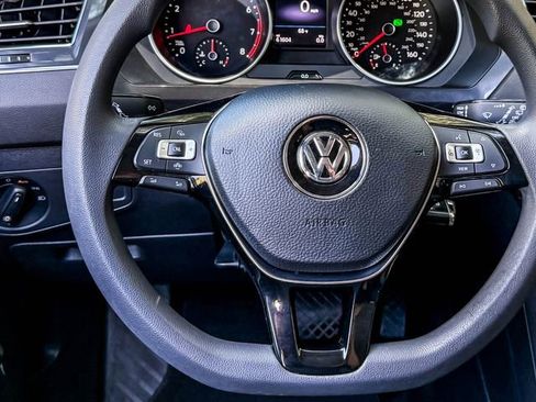 Used 2021 Volkswagen Tiguan S FWD image 30
