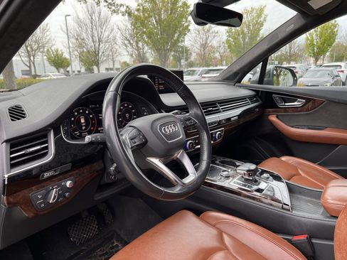 Used 2018 Audi Q7 3.0T Prestige w/ Prestige Package image 17
