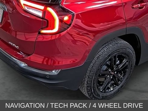 Used 2024 GMC Terrain AT4 w/ Tech Package AWD/4WD image 13