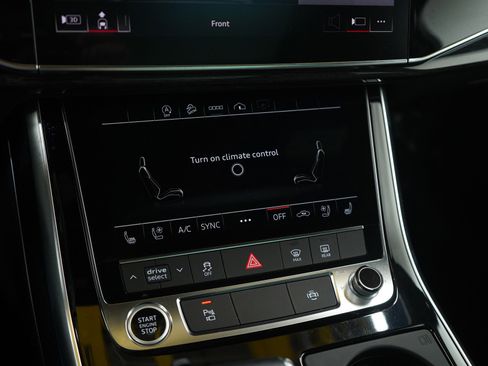 Used 2021 Audi Q7 3.0T Premium Plus image 25