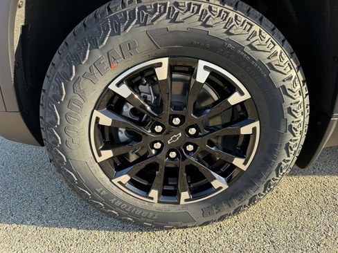 New 2026 Chevrolet Traverse Z71 image 9