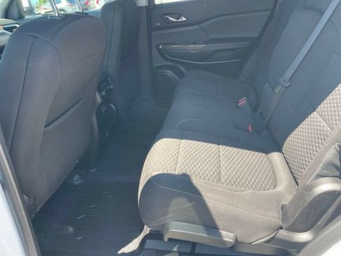 Used 2019 GMC Acadia SLE w/ LPO, Floor Liner Package FWD image 6