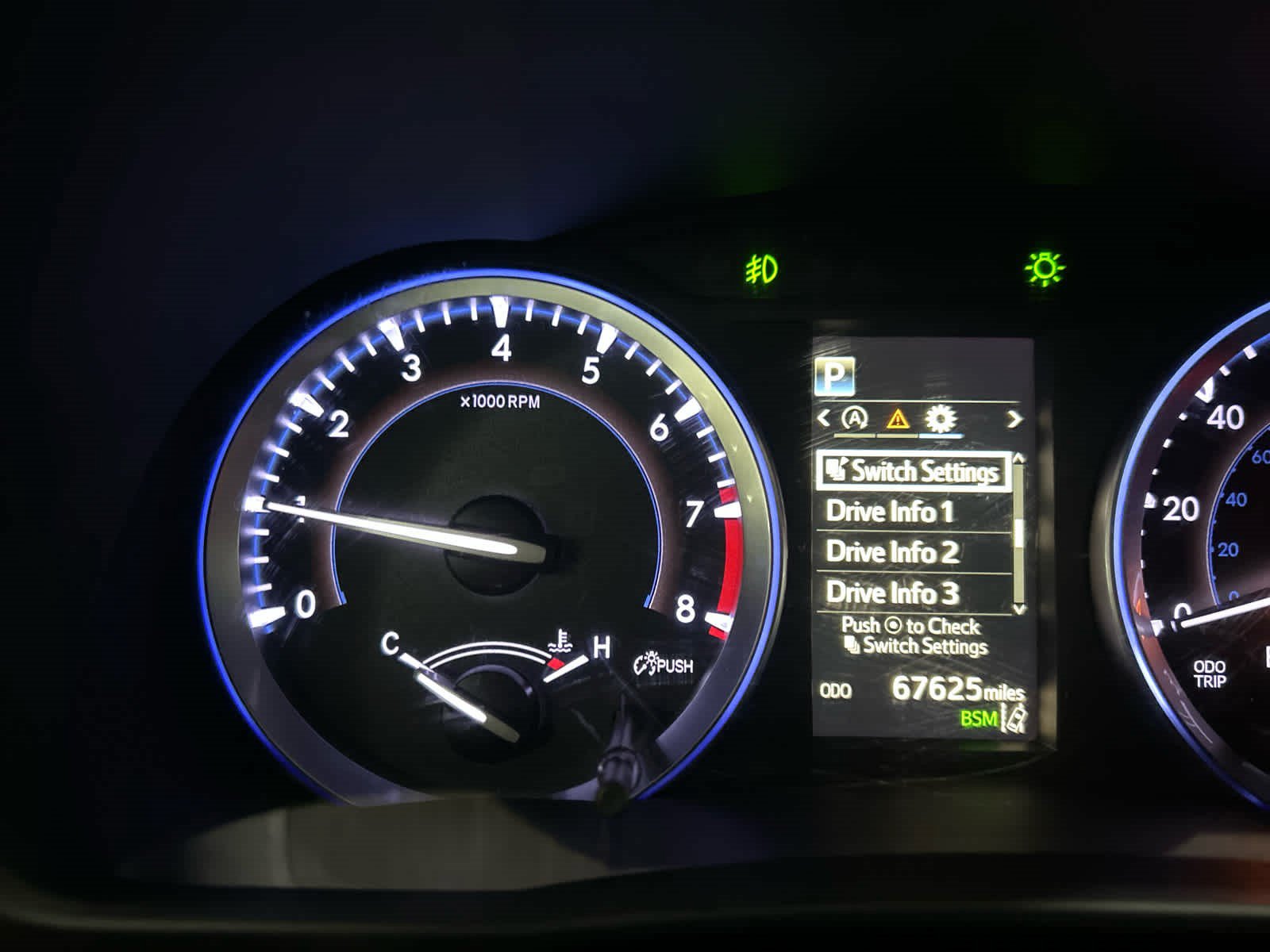 Used 2018 Toyota Highlander XLE AWD/4WD image 8