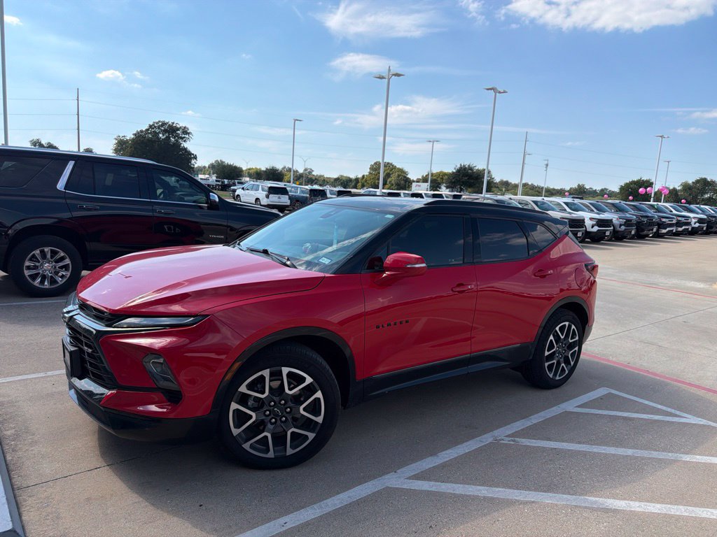 Used 2024 Chevrolet Blazer RS w/ Driver Confidence II Package FWD image 5