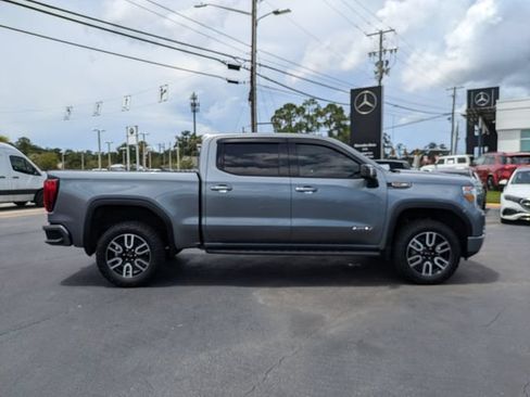 Used 2021 GMC Sierra 1500 AT4 w/ AT4 Premium Package AWD/4WD image 3