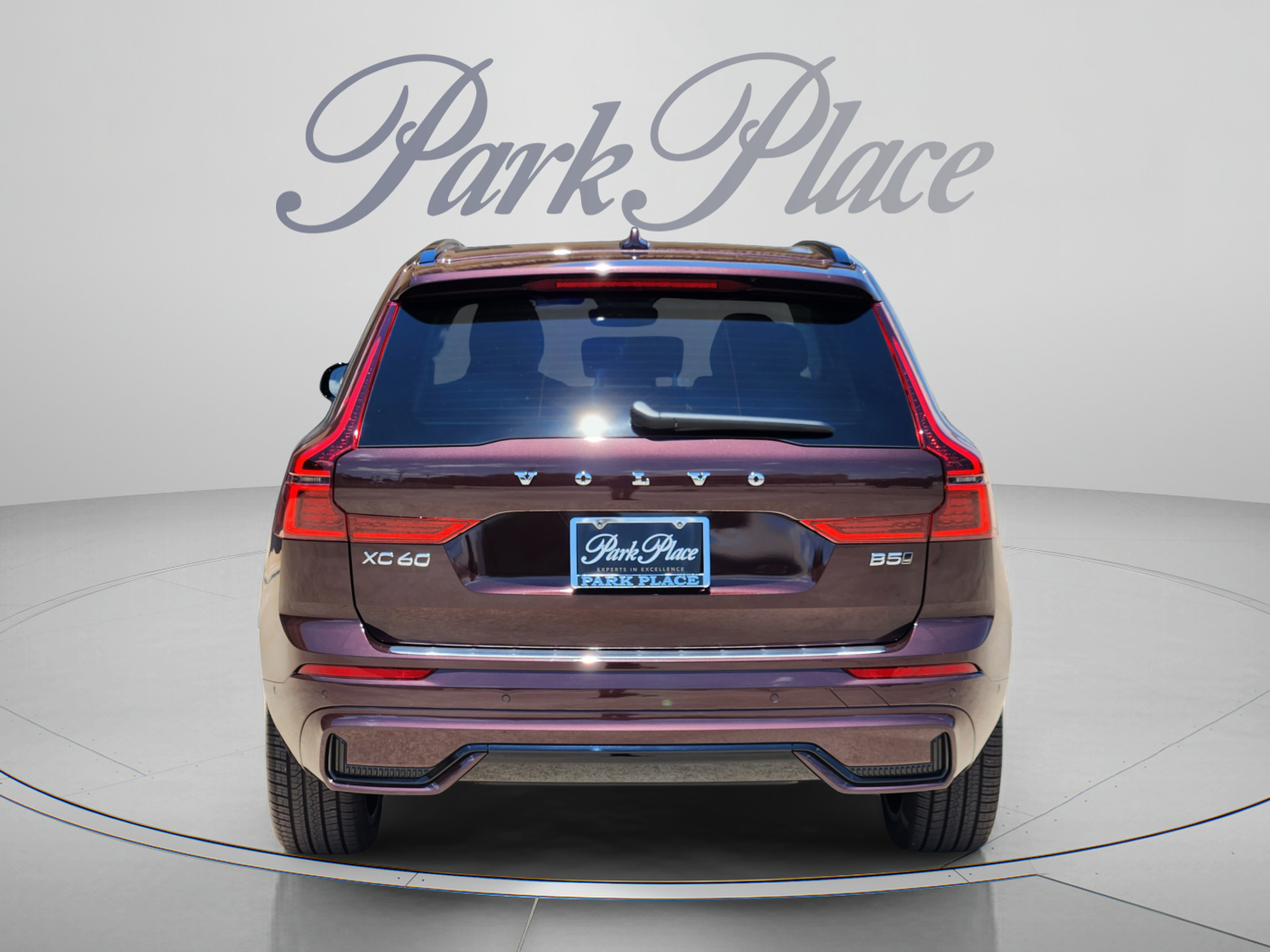 Used 2026 Volvo XC60 B5 Ultra w/ Protection Package Premier AWD/4WD image 4