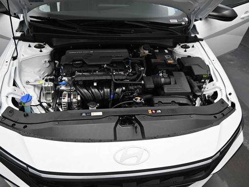 New 2026 Hyundai Elantra SEL Sport FWD image 22