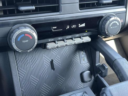 New 2026 Toyota 4Runner SR5 AWD/4WD image 22