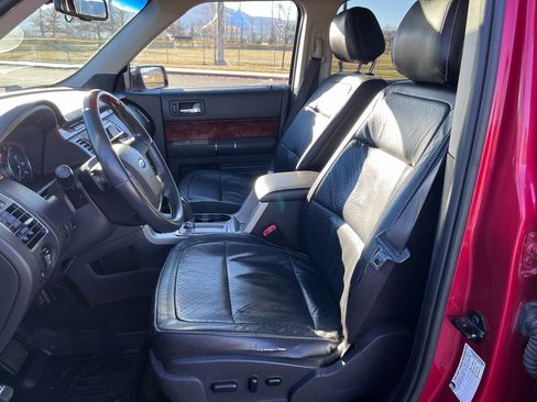 Used 2011 Ford Flex Limited w/ Rapid Spec Order Code image 10