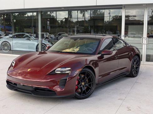 Used 2022 Porsche Taycan GTS AWD/4WD image 1