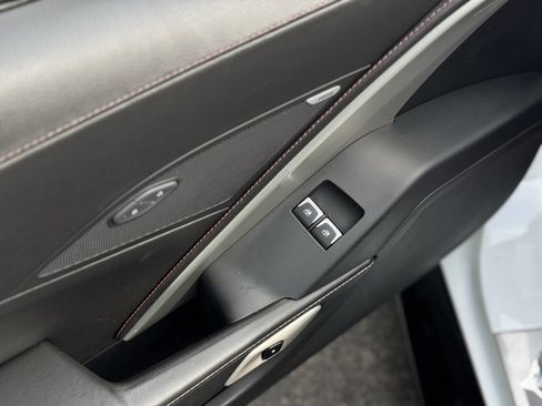 Used 2014 Chevrolet Corvette Stingray Coupe RWD image 15