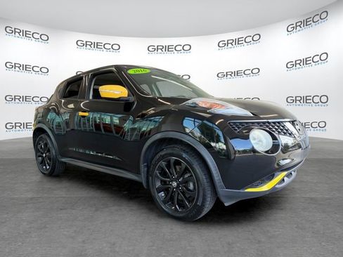 Used 2016 Nissan Juke SV FWD image 1