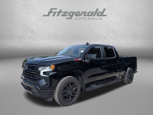 Used 2024 Chevrolet Silverado 1500 RST w/ Z71 Off-Road Package AWD/4WD image 2