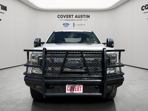 Used 2020 Ford F350 XLT w/ XLT Premium Package image 4