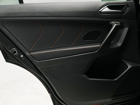 Used 2024 Volkswagen Tiguan Wolfsburg Edition image 44