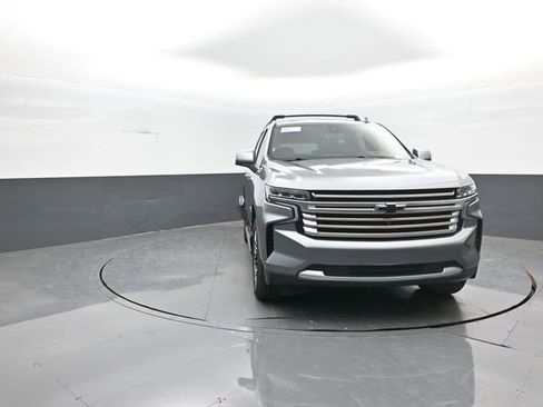 Used 2021 Chevrolet Tahoe High Country image 2