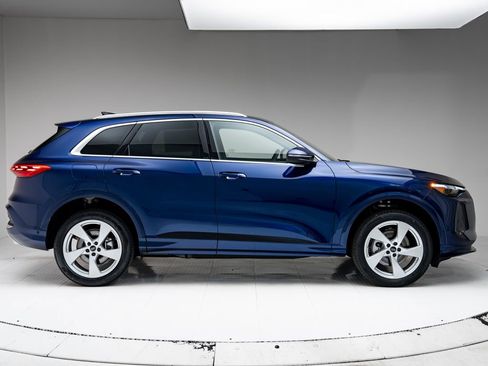 New 2025 Audi Q5 Premium Plus image 4