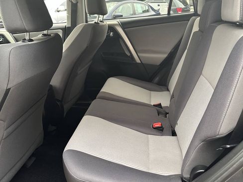 Used 2014 Toyota RAV4 XLE AWD/4WD image 19