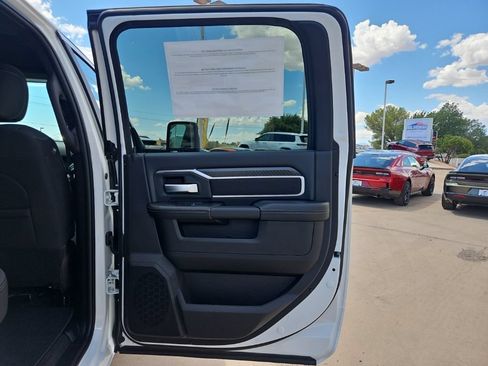 New 2026 RAM 2500 Big Horn AWD/4WD image 15
