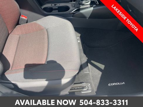 Certified 2026 Toyota Corolla SE w/ SE Premium Package FWD image 18