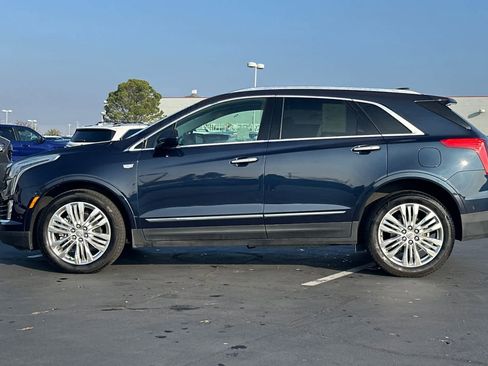 Used 2017 Cadillac XT5 Premium Luxury w/ Driver Assist Package image 9