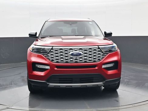 Used 2023 Ford Explorer Platinum w/ Premium Technology Package AWD/4WD image 2