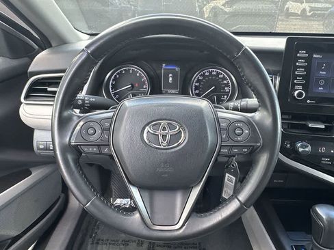 Used 2024 Toyota Camry SE image 15