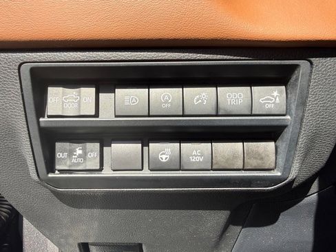 Used 2022 Toyota Tundra 1794 Edition image 19